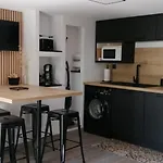 Des Canalettes Дом отдыха *